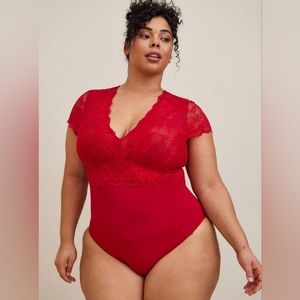 Torrid Red Floral Lace Short Sleeve Bodysuit 3x
